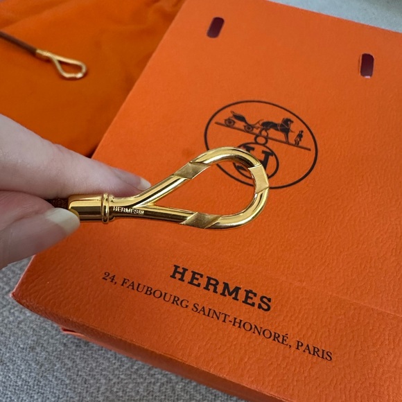 Hermes leather Ata-me necklace - Picture 11 of 12